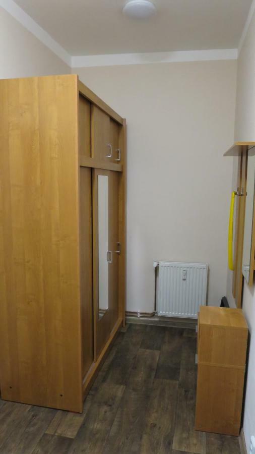 Booking Trzni Decin Exteriör bild